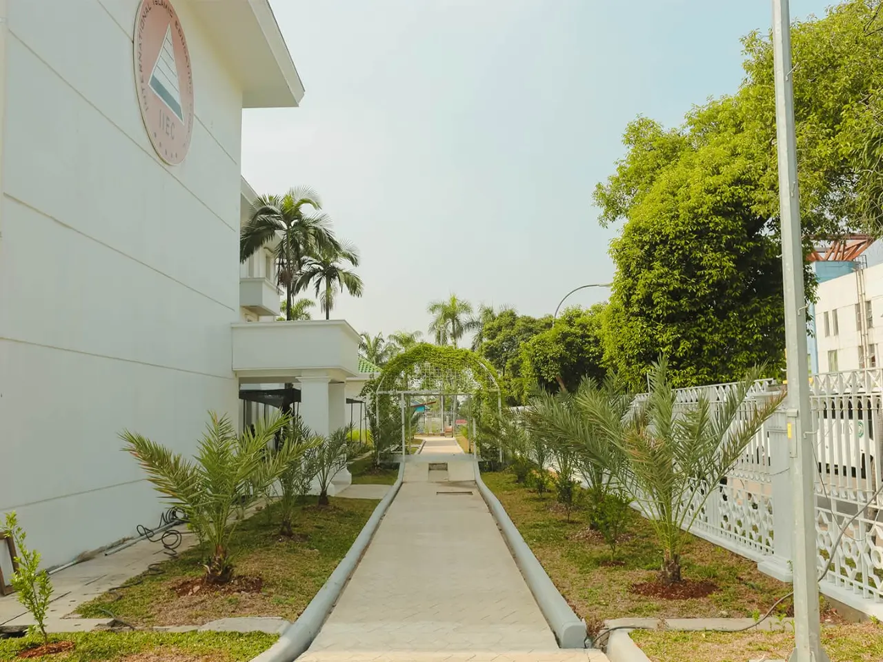 Profil-Sekolah-SMA-IIHS