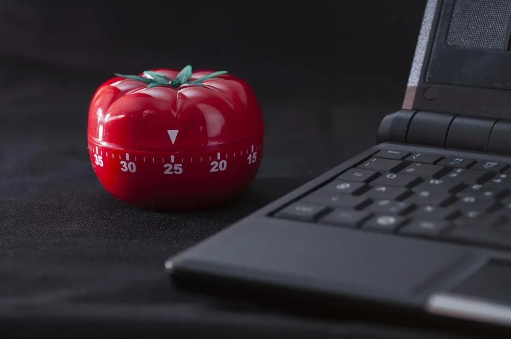 Teknik Pomodoro Solusi Fokus dan Efektivitas Waktu Belajar