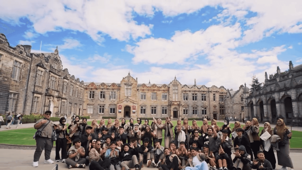 IIEC Overseas Program 2025 Kunjungi University of St. Andrews, Skotlandia