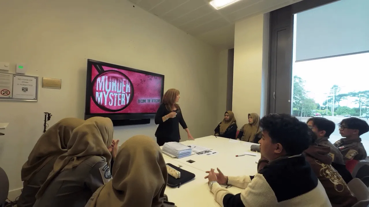 Pengalaman Akademik Siswa IIEC di University of St Andrews, Skotlandia