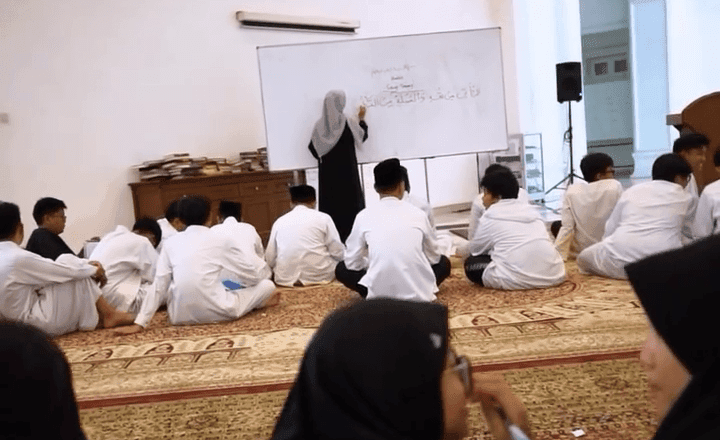 Mengapa Sekolah Islam Layak Jadi Prioritas Orang Tua Muslim