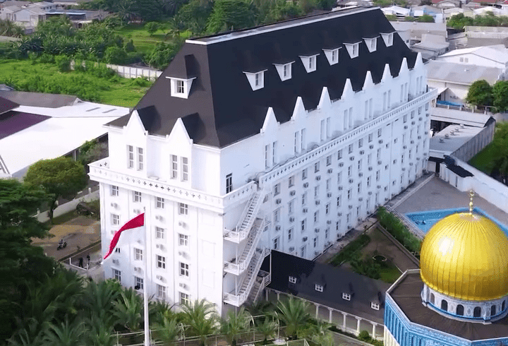 Menyingkap Pesona IIEC Keanggunan dan Spirit Pendidikan Modern