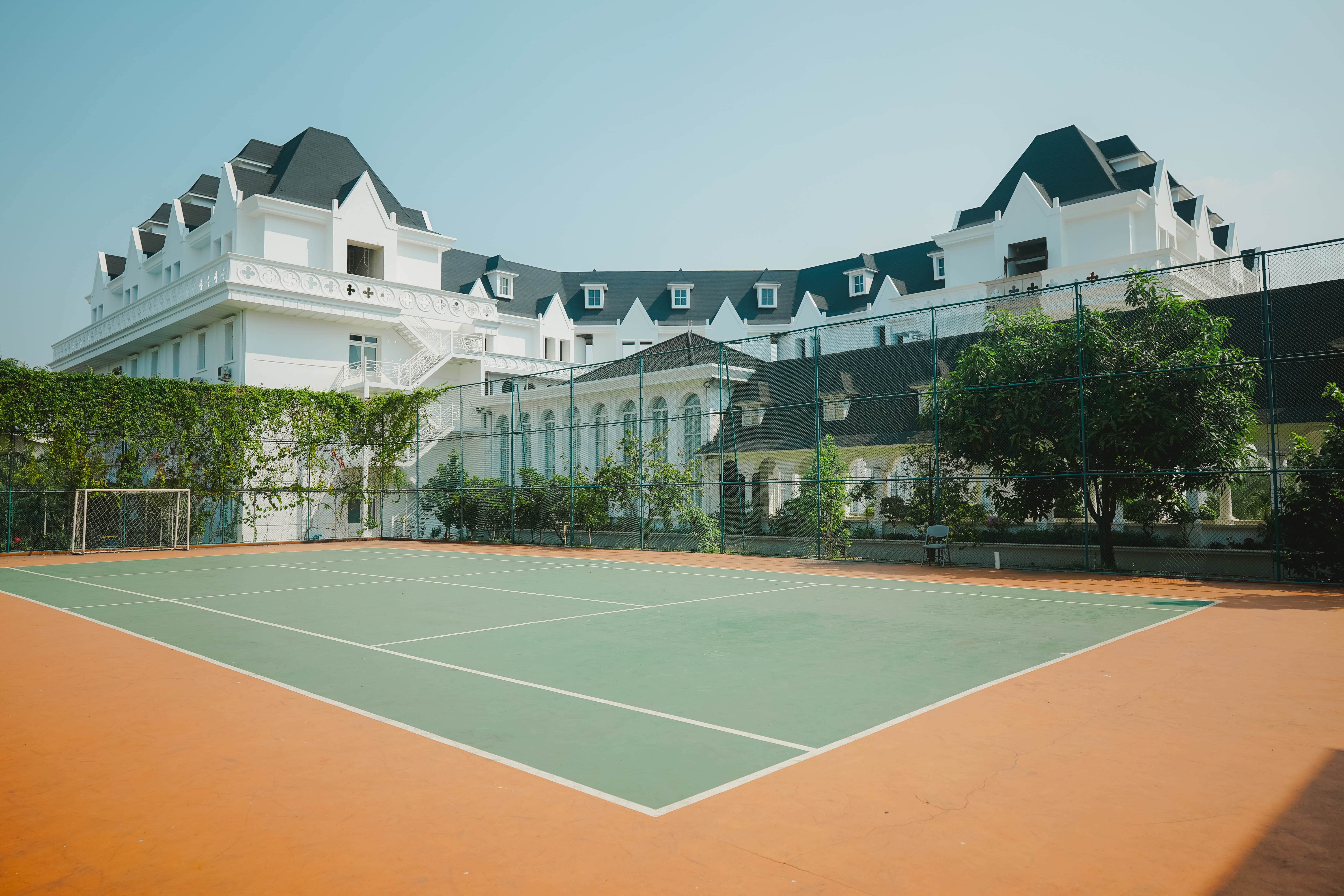 Simak Perbedaan Boarding School dan Pondok Pesantren